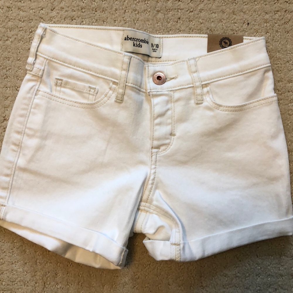 NWT Abercrombie kids white denim midi shorts 9/10